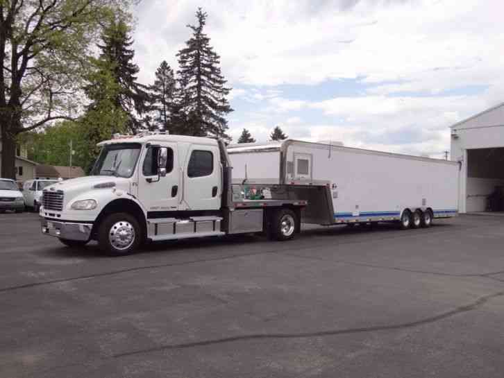 Freightliner M2 / custom trailer (2005)