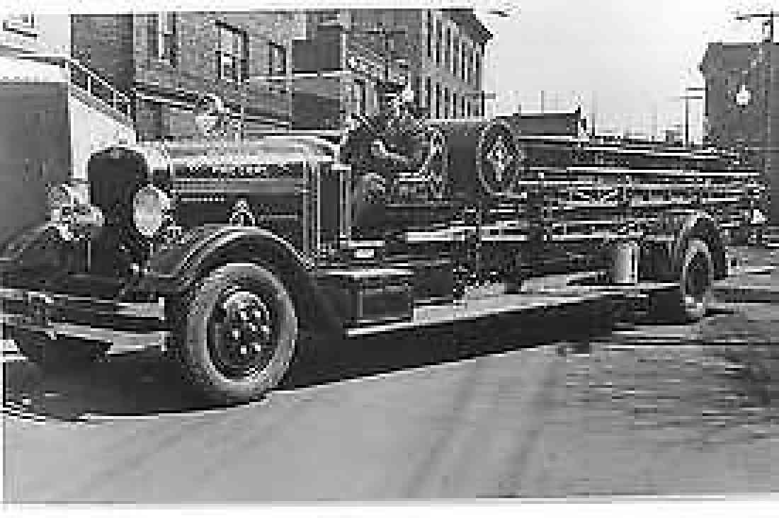 Seagrave City Service truck (1935)