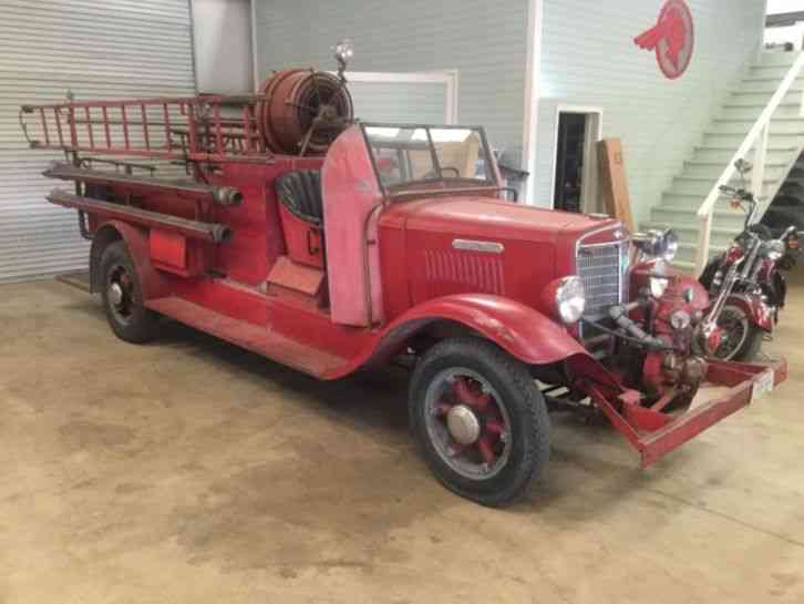 1937 international fire truck s