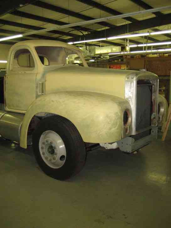 Mack Trucks For Sale >> MACK B model (1955) : Daycab Semi Trucks Mack Trucks For Sale >> MACK B model (1955) : Daycab Semi Trucks