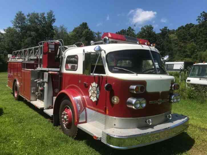 American LaFrance Ladder truck (1969)