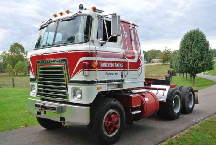 International 4070B Transtar (1975) : Sleeper Semi Trucks