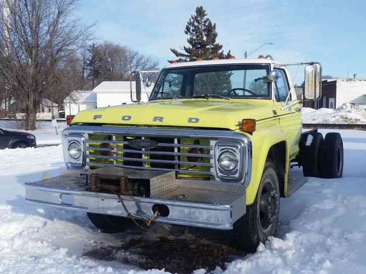 Ford F-700 (1978)