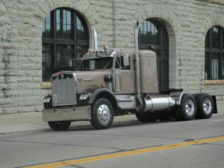 Kenworth W900A (1981)