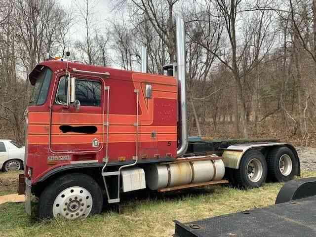 Kenworth K100 (1985)