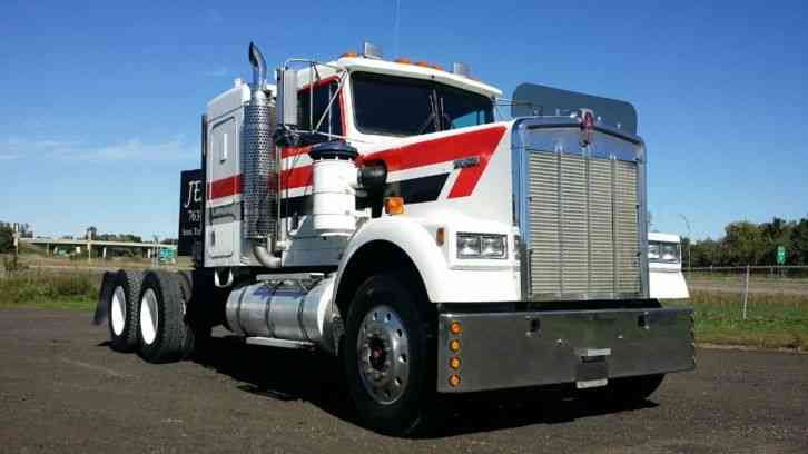 Kenworth W900 (1987) : Sleeper Semi Trucks