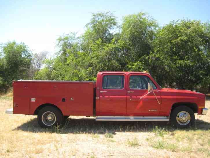 Chevrolet 3500 Two Wheel Drive (1989)