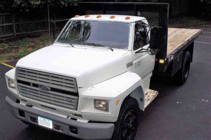 Ford F700 (1990)