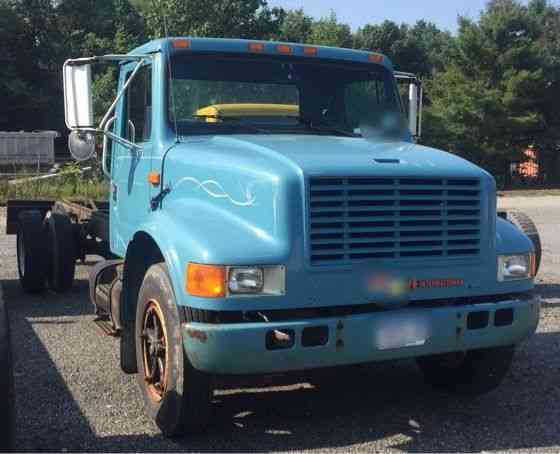 International 4700 (1990)