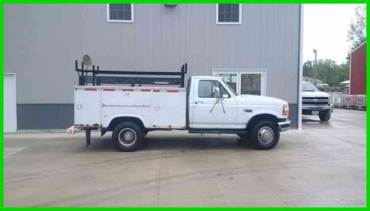 FORD F350 7. 3L POWER STROKE DIESEL 5 SPEED MANUAL 9' UTILITY BED WITH RACK (1997)