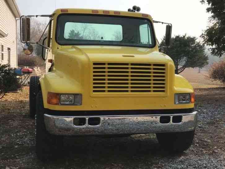 International 4700 (1997)