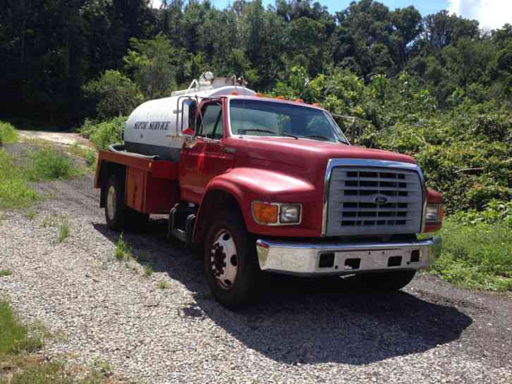 Ford F700 (1998)