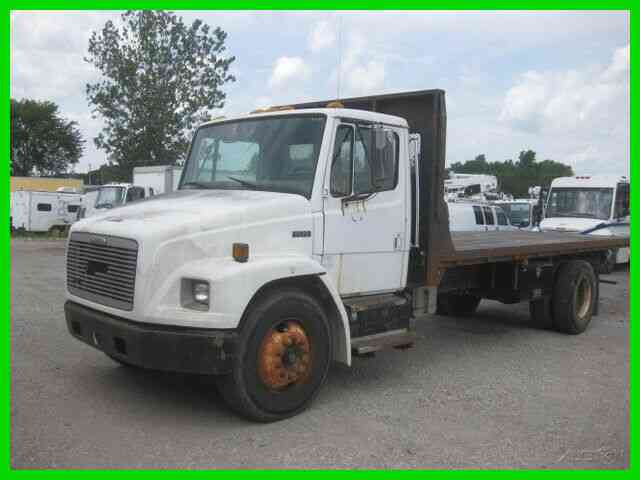 FREIGHTLINER FL70 3126 CAT 6 SPEED SPLICER 20 FOOT FLAT BED (1999)
