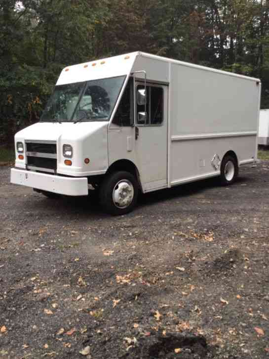 Freightliner Utilitimaster MT 45 with 16 ft body (1999)
