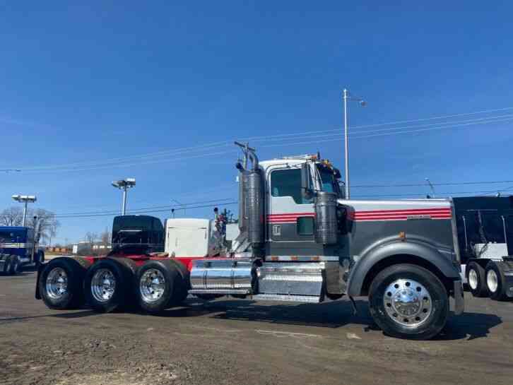 Kenworth W900 (1999)