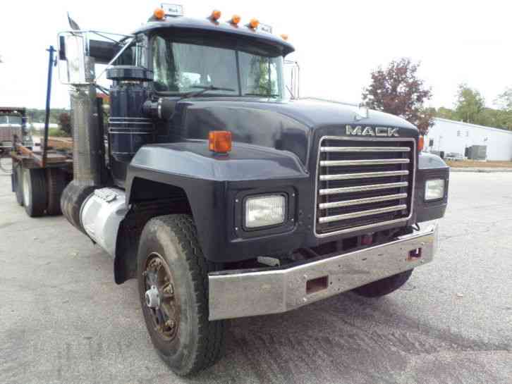 Mack RD688 (1999)