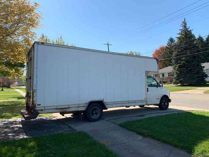 chevy Box Truck (2000)