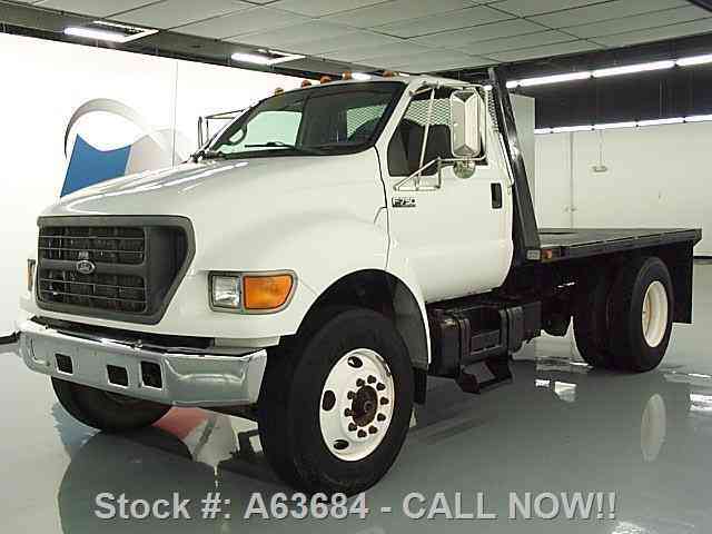 Ford Other Pickups F750REG CAB 7. 2L DIESEL FLATBED TOW (2000)