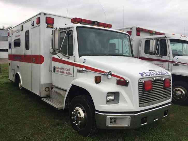 Freightliner FL50 Ambulance (2000)