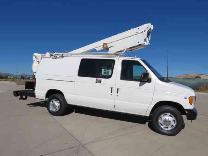 Ford E-350 Bucket Van E350 Boom Truck Lift (2001)