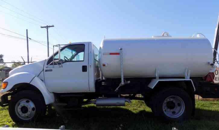 Ford F750 (2001)