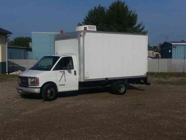 2001 Gmc 3500 box truck for sale