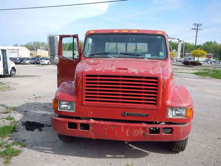 International 444E (2001)