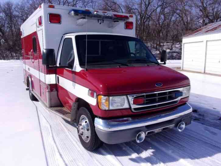 Ford FORD E-450 (2002)