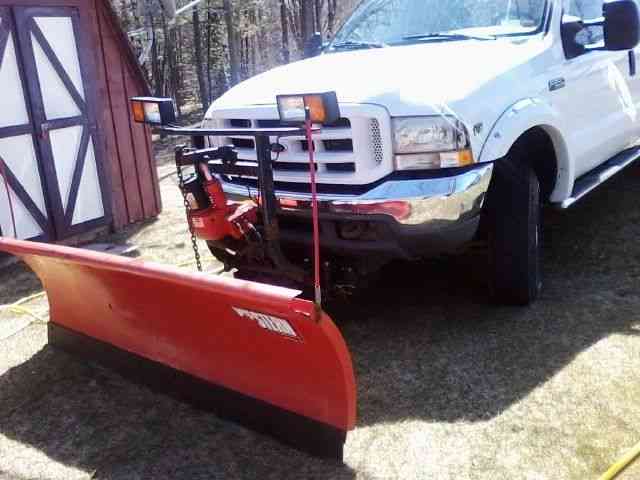Ford F25O EXTENDED CAB PLOW TRUCK (2002)
