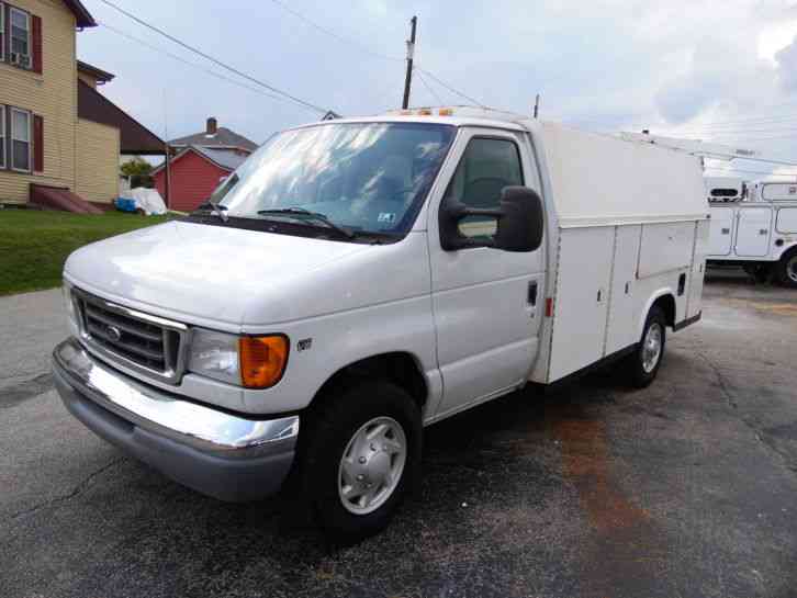 International 4200 VT365 2006 Utility Service Trucks