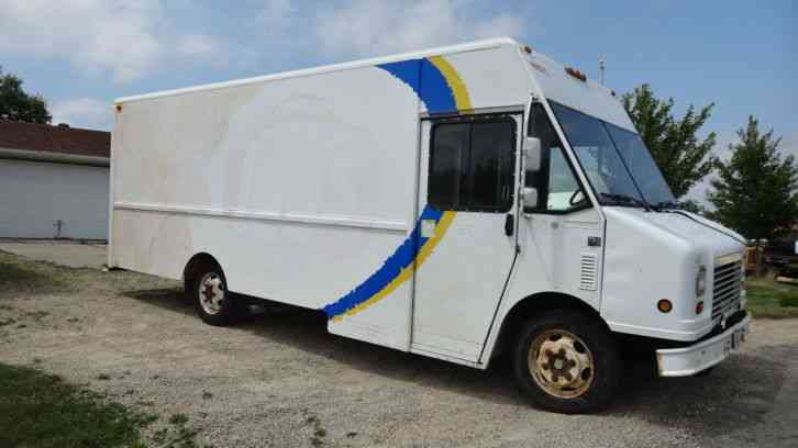 Freightliner Step Van Food Truck Delivery Van (2004)