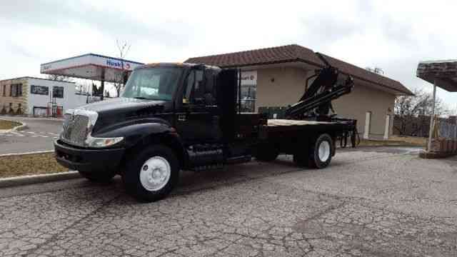 International 4300 Flatbed Hiab Crane Truck Very Clean One Owner!! (2003)