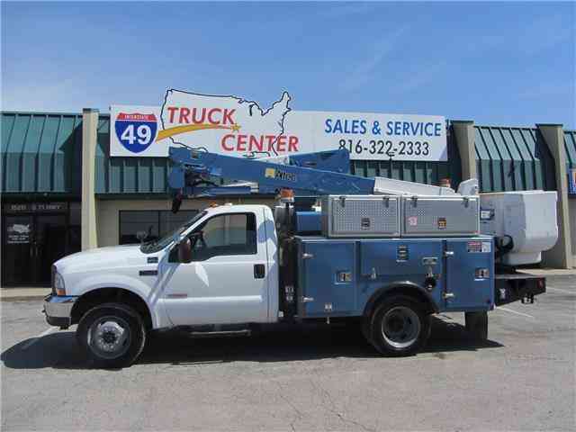 Ford F-550 -- (2004)