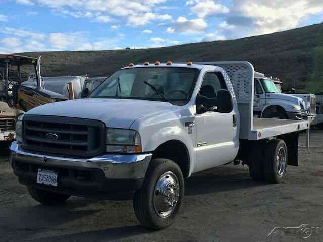 Ford F550 XL Cab Chassis 4WD (2004)