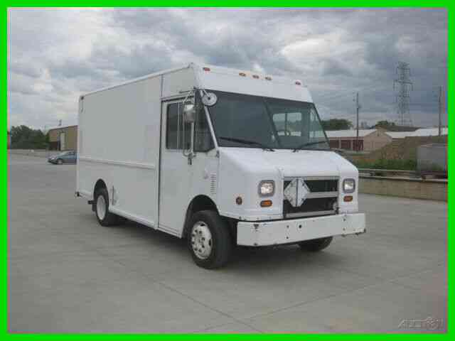 FREIGHTLINER MT45 STEP VAN 5. 9 CUMMINS ALLISON FORMER 'FED-EX' TRUCK (2004)