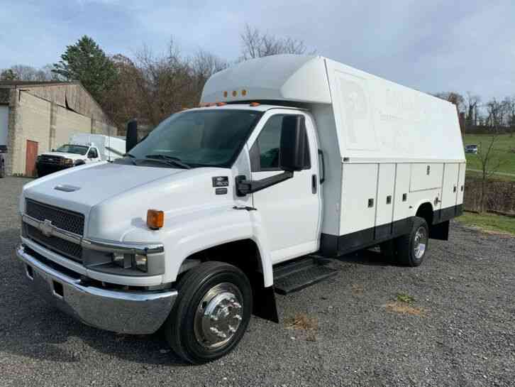 Chevrolet KODIAK C4500 UTILITY BED WALK IN KUV SERVICE BODY (2005)