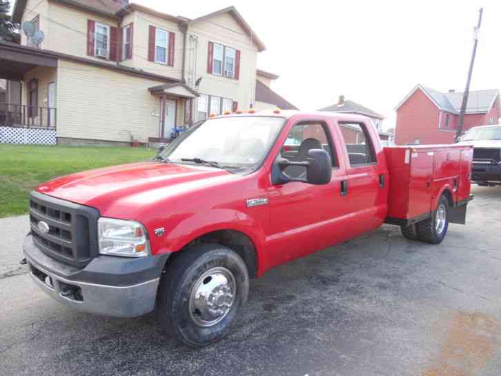 Ford F-350 SD UTILITY TRUCK SERVICE DUALLY LIFT GATE (2005)
