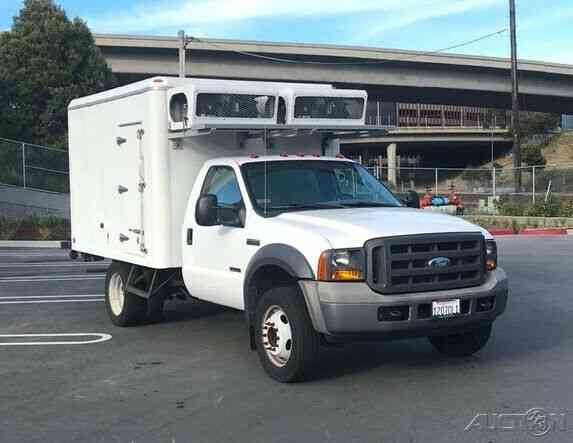 Ford F550 Refrigerated Box Truck (2005)