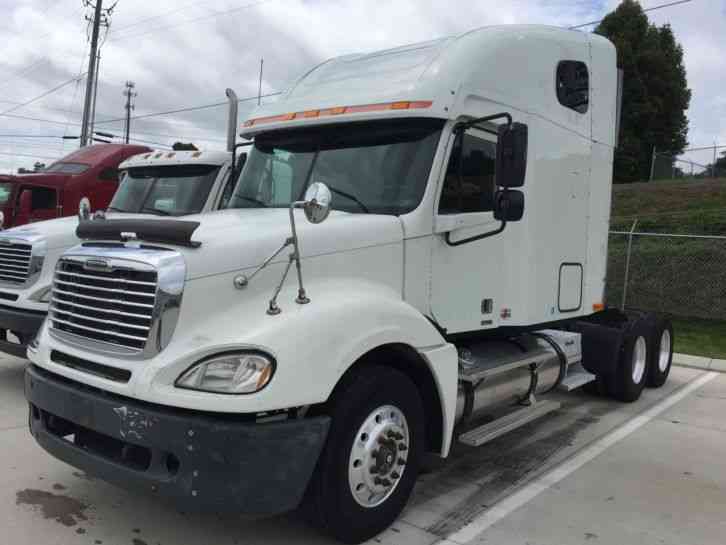 Freightliner FCL12042ST (2005)