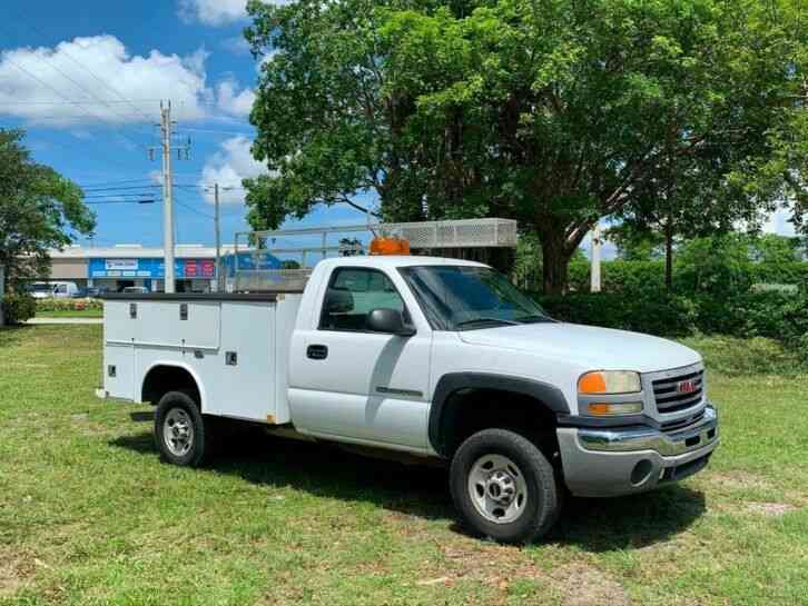 GMC Sierra 2500HD Service Utility Truck (2005)
