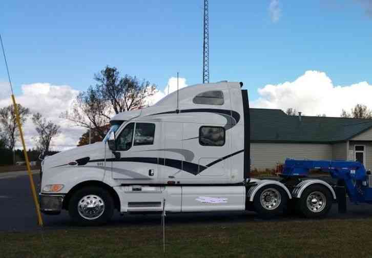 Peterbilt 387 2005 Sleeper Semi Trucks