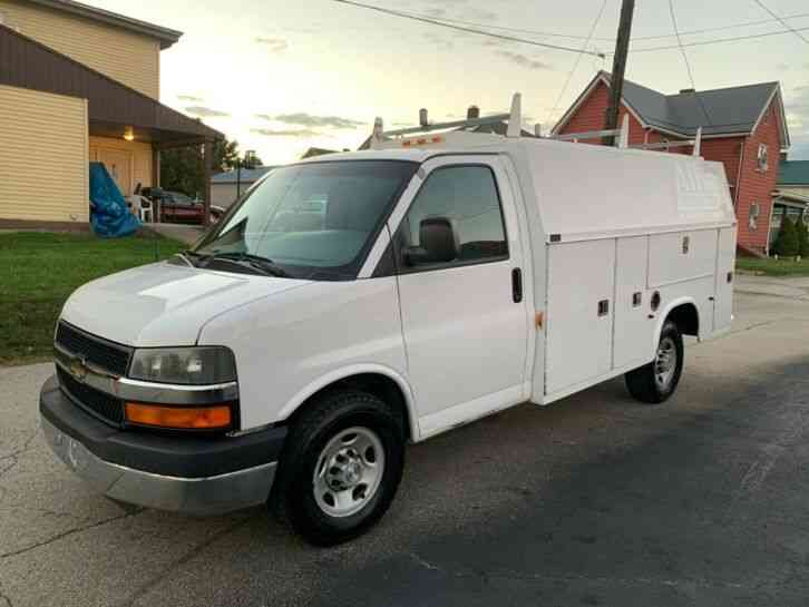 Chevrolet EXPRESS 3500 UTILITY BED WALK IN KUV SERVICE BODY (2006)