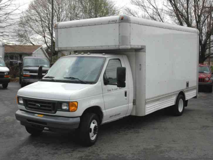 Ford CUTAWAY BOX TRUCK (2006) : Van 