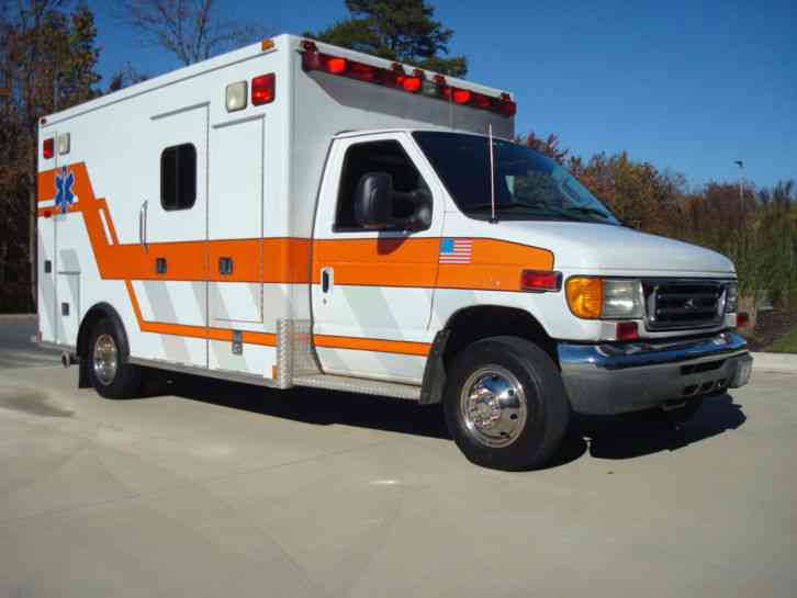 Ford E450 Ambulance Medtec (2006)