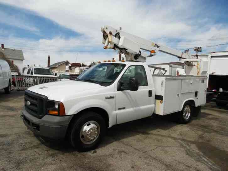 Ford F-350 BUCKET TRUCK 32FT ALTEC BOOM BED 6. 0 DIESEL (2006)