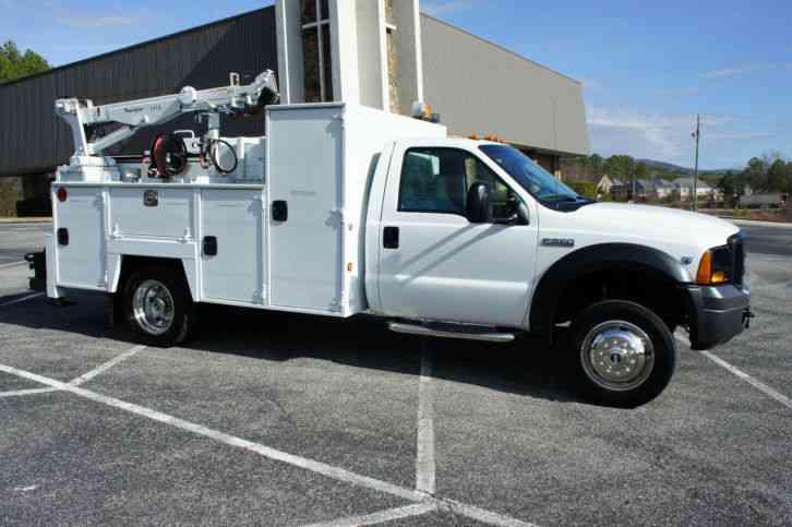 FORD F-550 (2006)
