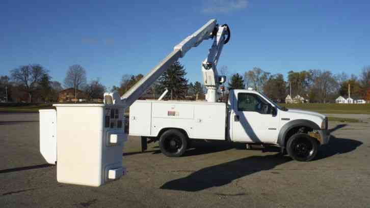 Ford F550 43FT BUCKET TRUCK (2006)