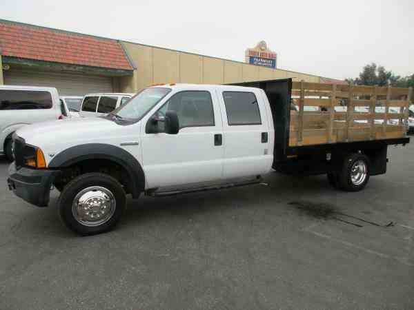 FORD F550 4X4 -- (2006)
