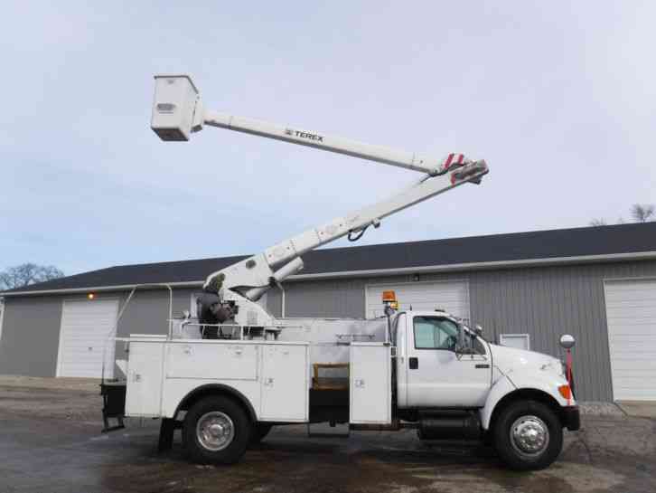 Ford FORD F750 47' BUCKET TRUCK (2006)