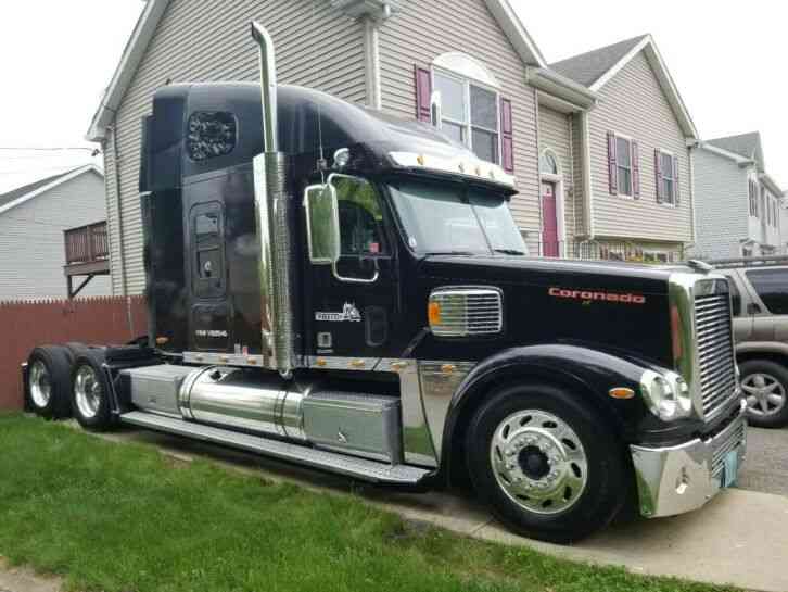 Freightliner CORONADO (2006)